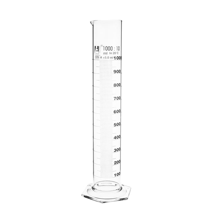 12,116 Measuring Cylinder Images, Stock Photos, 3D objects, & Vectors |  Shutterstock